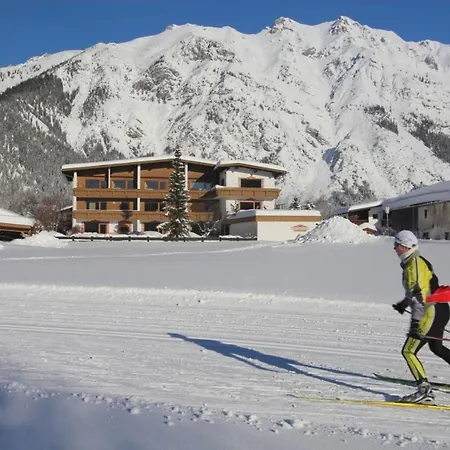 Chalet Cristall Superior Appartement 6